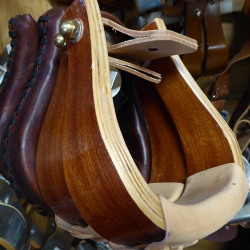 stirrup_saddle_equipment
