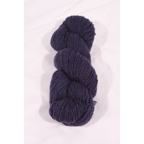 Navy blue top wool yarn