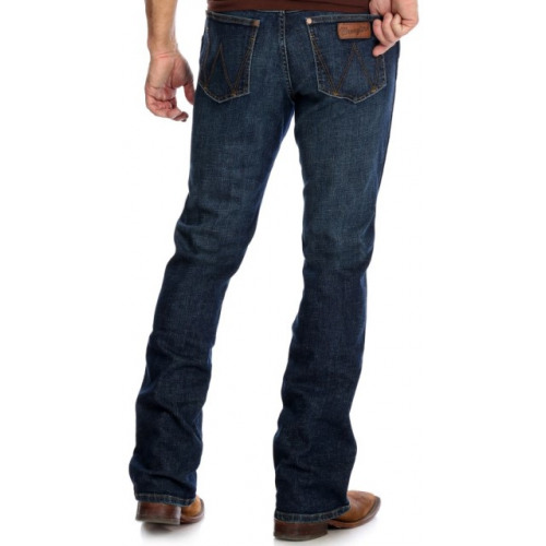 wrangler men's relaxed boot jean with stretch