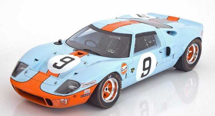 Ford GT40 Mk 1 winner Le Mans 1968 #9 1:12 resin model by CMR