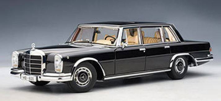 Mercedes-Benz 600 SWB black AUTOart 1:18 Diecast AS IS
