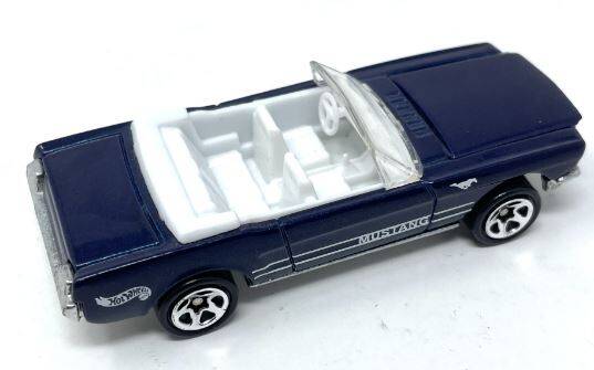 Hot wheels 65 mustang convertible collector 455 on sale