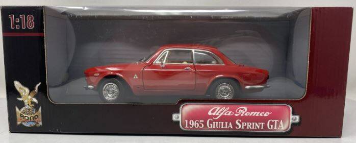 Alfa Romeo Giulia Sprint GTA 1965 red Yat Ming Road Signature 1:18 Diecast