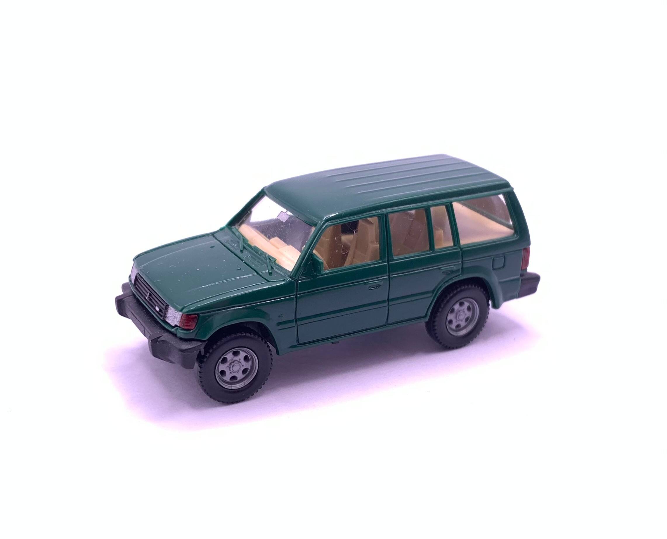 Mitsubishi 2024 pajero diecast