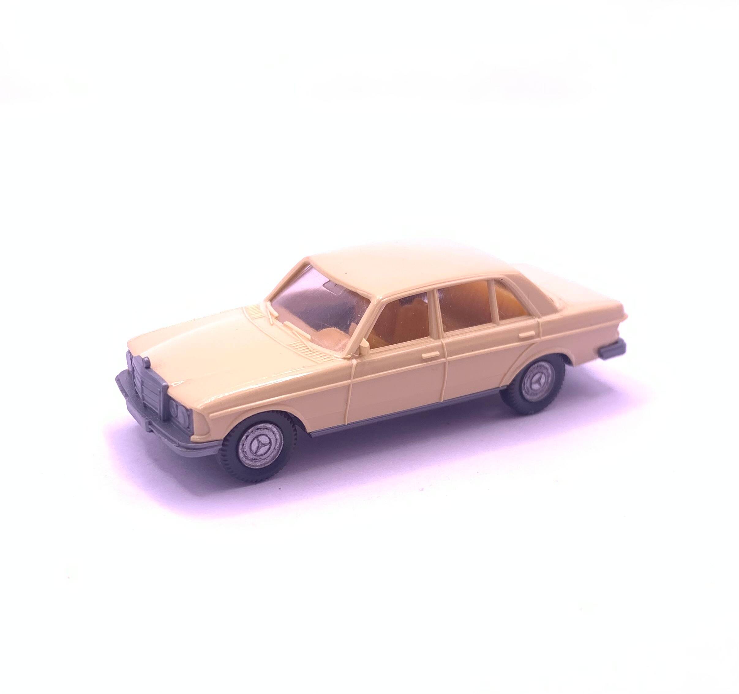 Mercedes 240 D Wiking 187 Plastic Diecast no box eAutomobilia