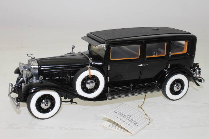 Cadillac V16 Al Capone 1933 - Franklin Mint 1:24 Diecast