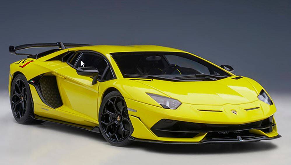 LAMBORGHINI AVENTADOR SVJ pearl yellow AUTOart 1:18