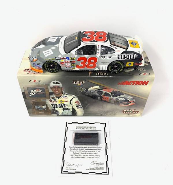 Elliott sadler cheap diecast cars