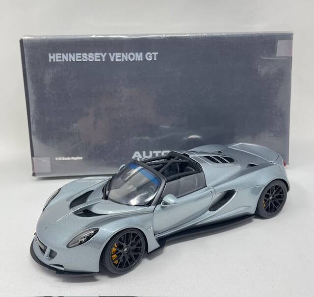 HENNESSEY VENOM GT Silver Grey- AUTOart 1:18 Diecast