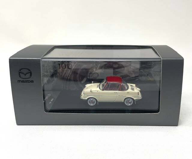 Mazda R360 Coupe - Mazda Dealer 1:43 Diecast | eAutomobilia the