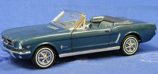 Ford Mustang convertible 1964.5 blue Franklin Mint 1:24 Diecast