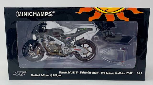 Honda RC211V Test Bike 2002 V.Rossi - Minichamps 1:12 Diecast