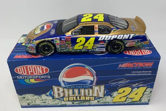 Jeff Gordon 2003 Monte Carlo #24 DuPont/Pepsi NASCAR - Action 1:24
