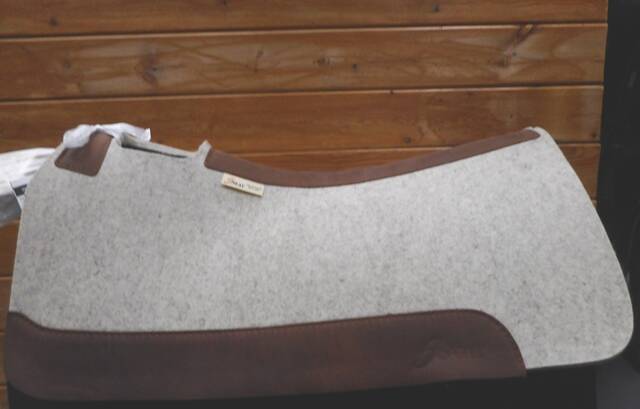 Page 1 of 5 Star Saddle Pads