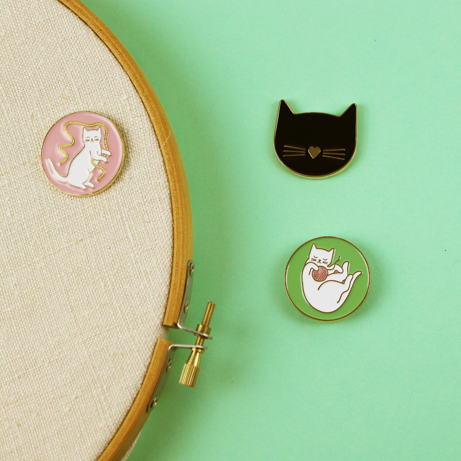 NEEDLE ACCESSORIES
